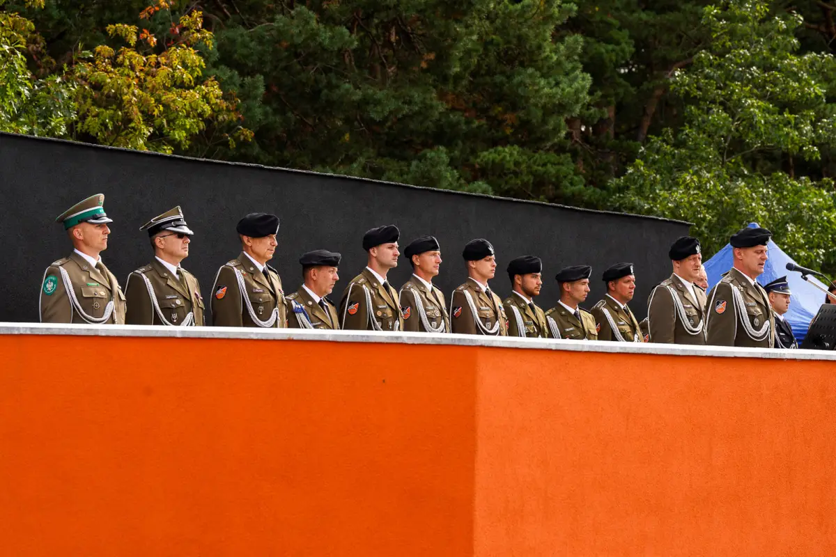 Uroczystość w 10 Brygadzie Kawalerii Pancernej w Świętoszowie