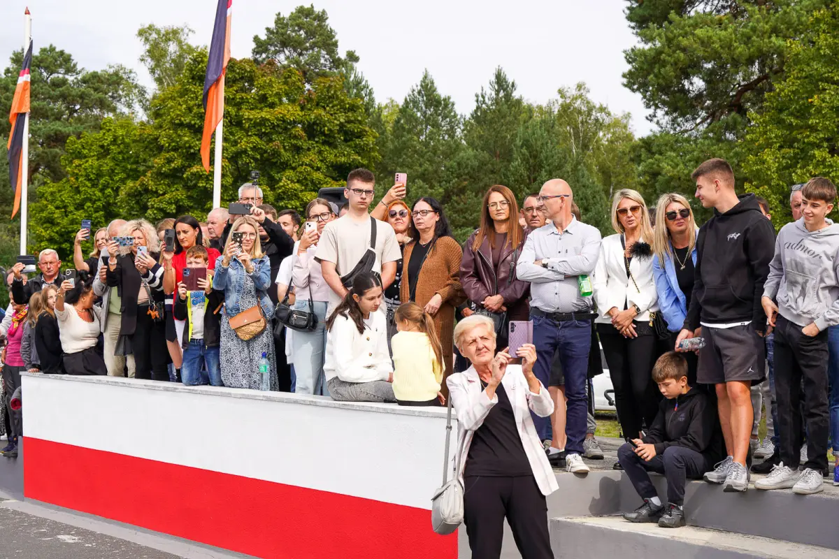 Uroczystość w 10 Brygadzie Kawalerii Pancernej w Świętoszowie