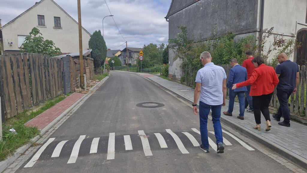 Ulica Mickiewicza w Nowogrodźcu