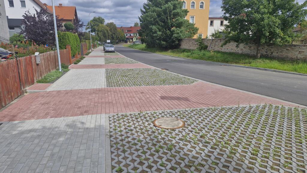 Ulica Mickiewicza w Nowogrodźcu