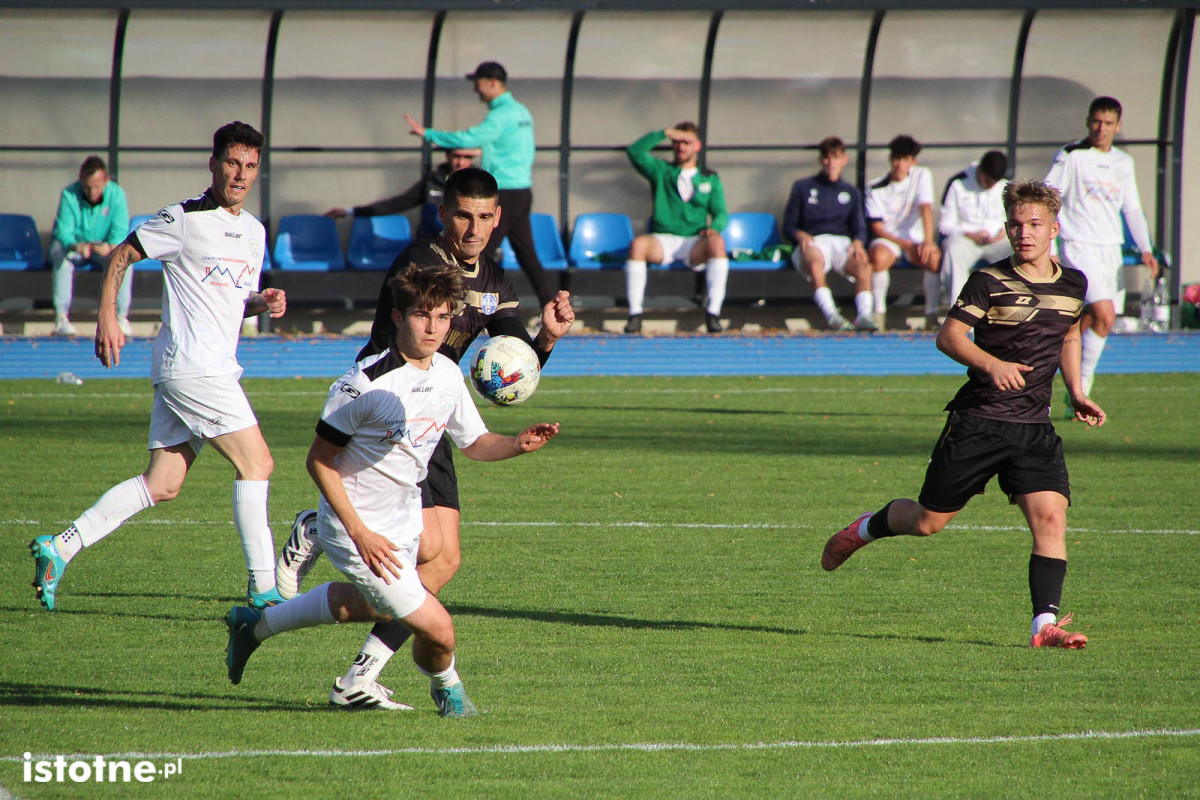 Galeria z meczu pucharowego BKS Bolesławiec - Chrobry Nowogrodziec - 24.09.2025 r.