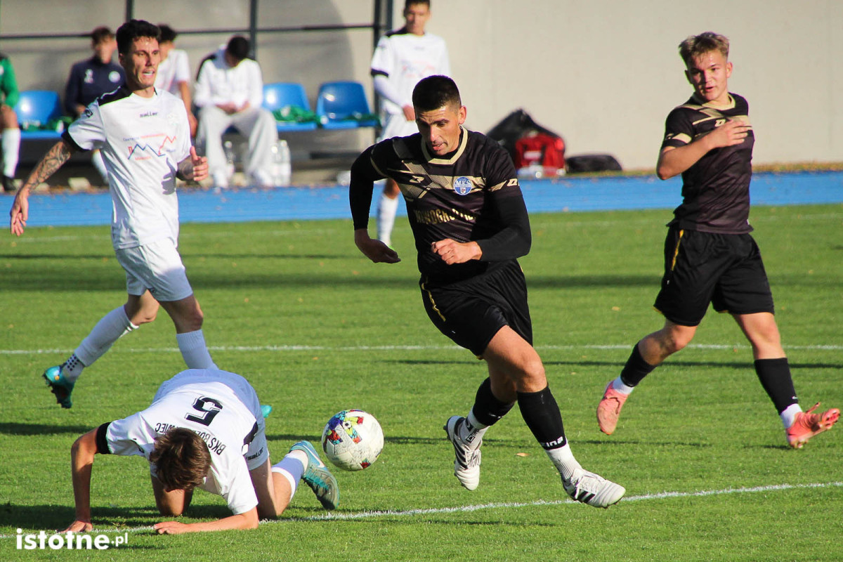 Galeria z meczu pucharowego BKS Bolesławiec - Chrobry Nowogrodziec - 24.09.2025 r.