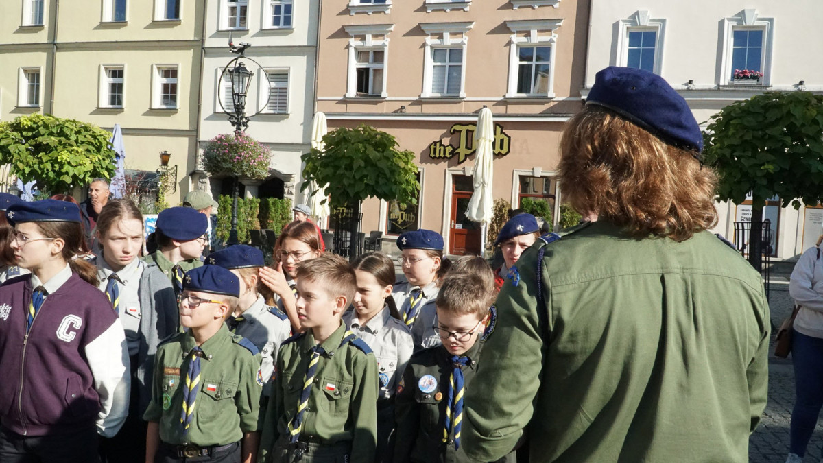 Uroczystość na bolesławieckim rynku
