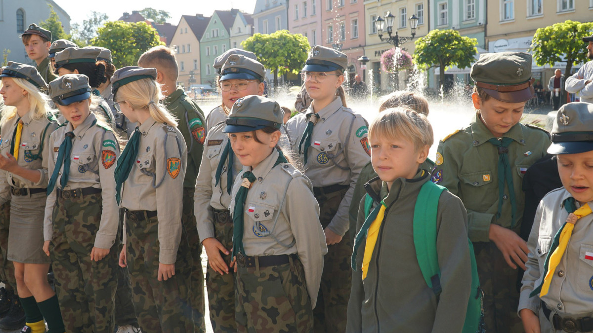Uroczystość na bolesławieckim rynku
