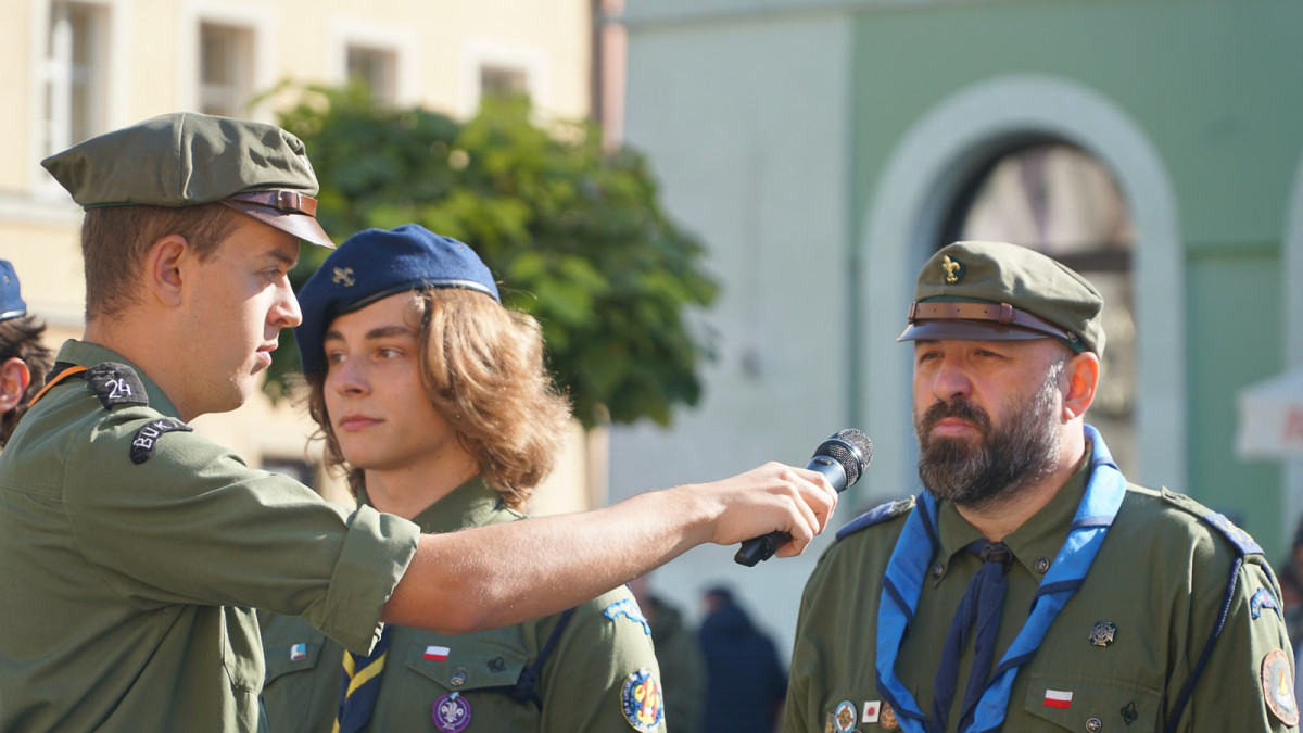 Uroczystość na bolesławieckim rynku