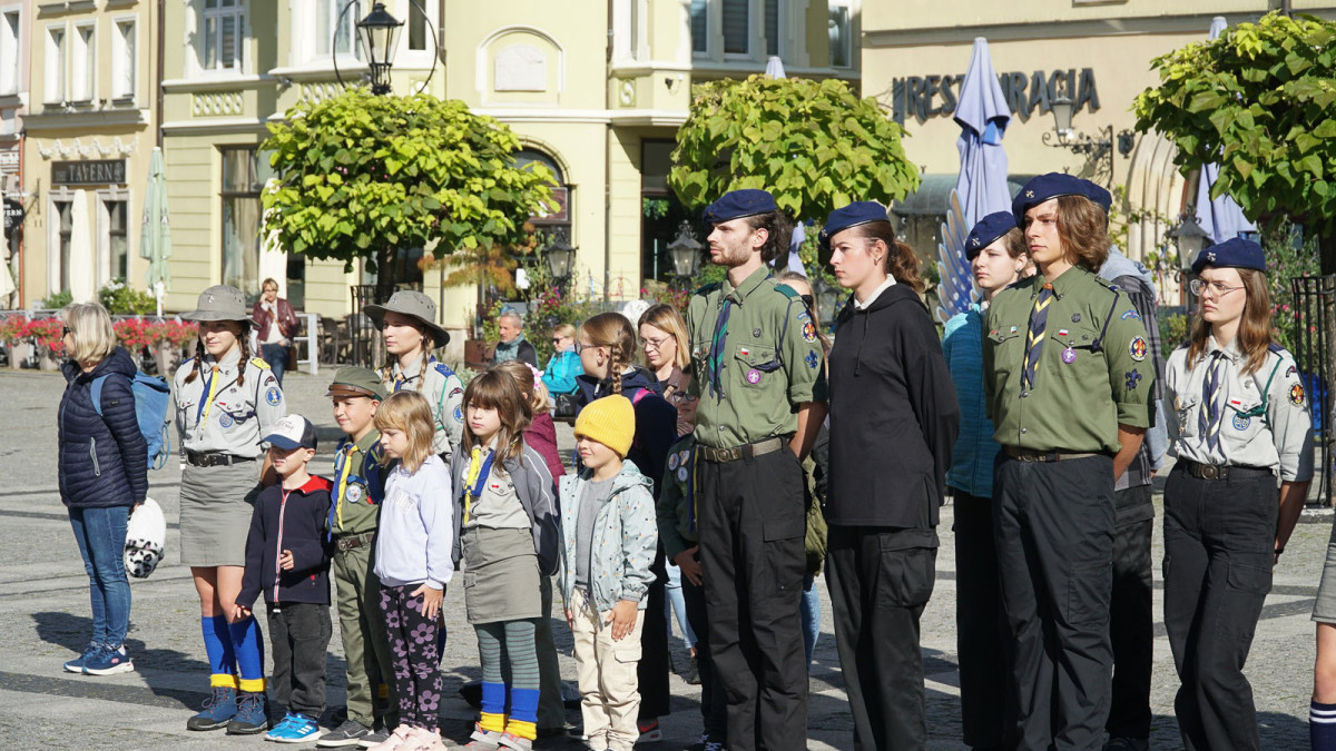 Uroczystość na bolesławieckim rynku
