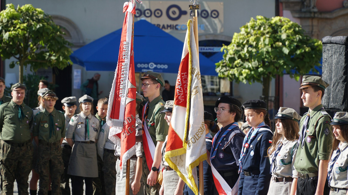 Uroczystość na bolesławieckim rynku