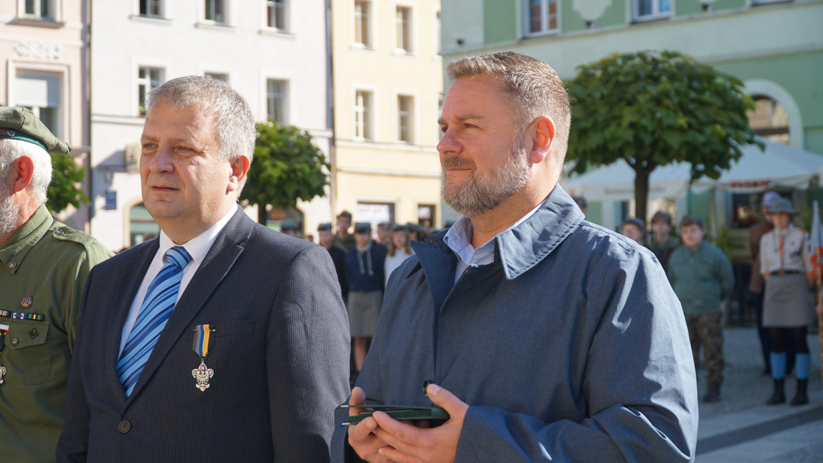 Uroczystość na bolesławieckim rynku