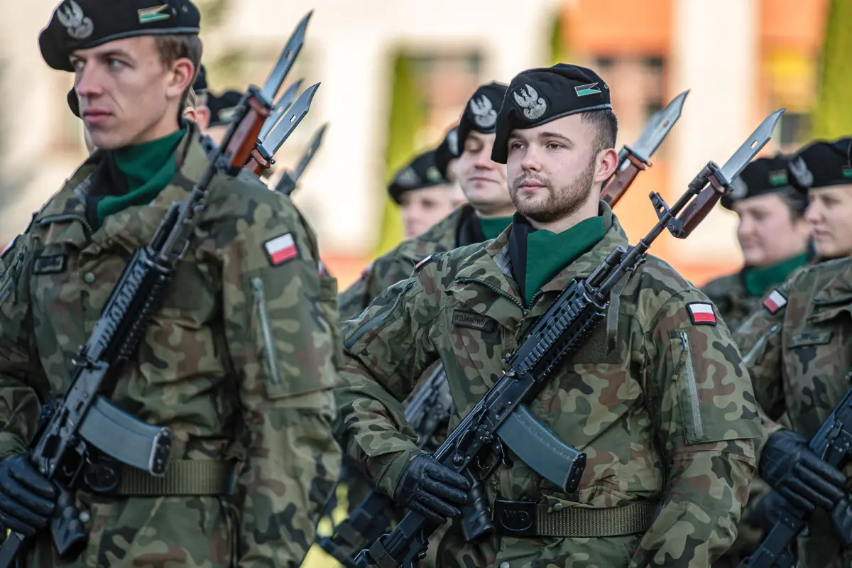 Uroczystość w 10 Brygadzie Kawalerii Pancernej w Świętoszowie