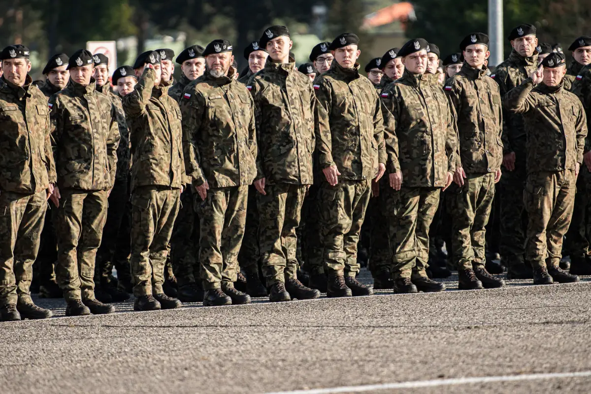 Uroczystość w 10 Brygadzie Kawalerii Pancernej w Świętoszowie