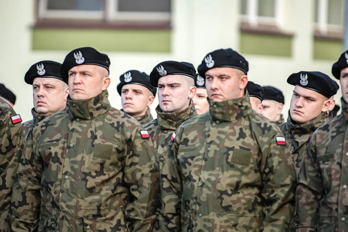 Uroczystość w 10 Brygadzie Kawalerii Pancernej w Świętoszowie