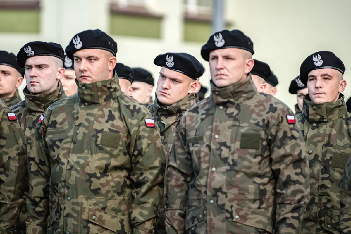 Uroczystość w 10 Brygadzie Kawalerii Pancernej w Świętoszowie