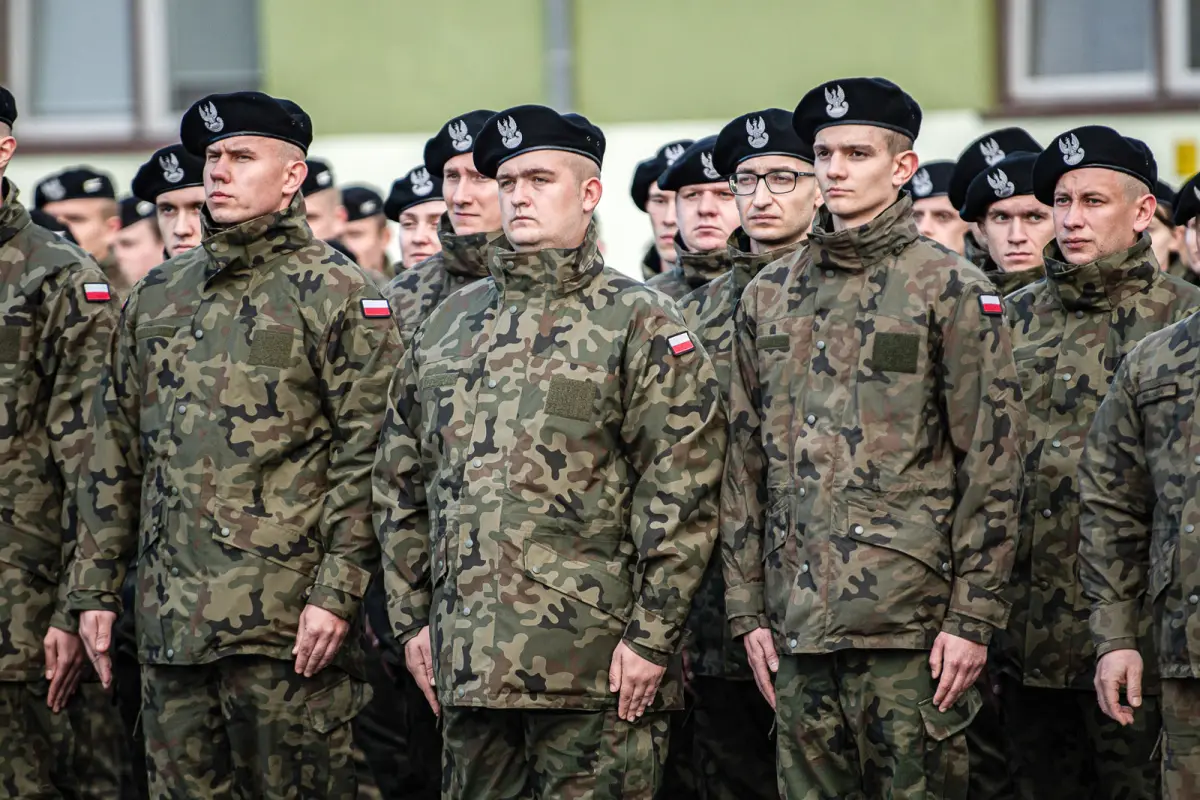 Uroczystość w 10 Brygadzie Kawalerii Pancernej w Świętoszowie