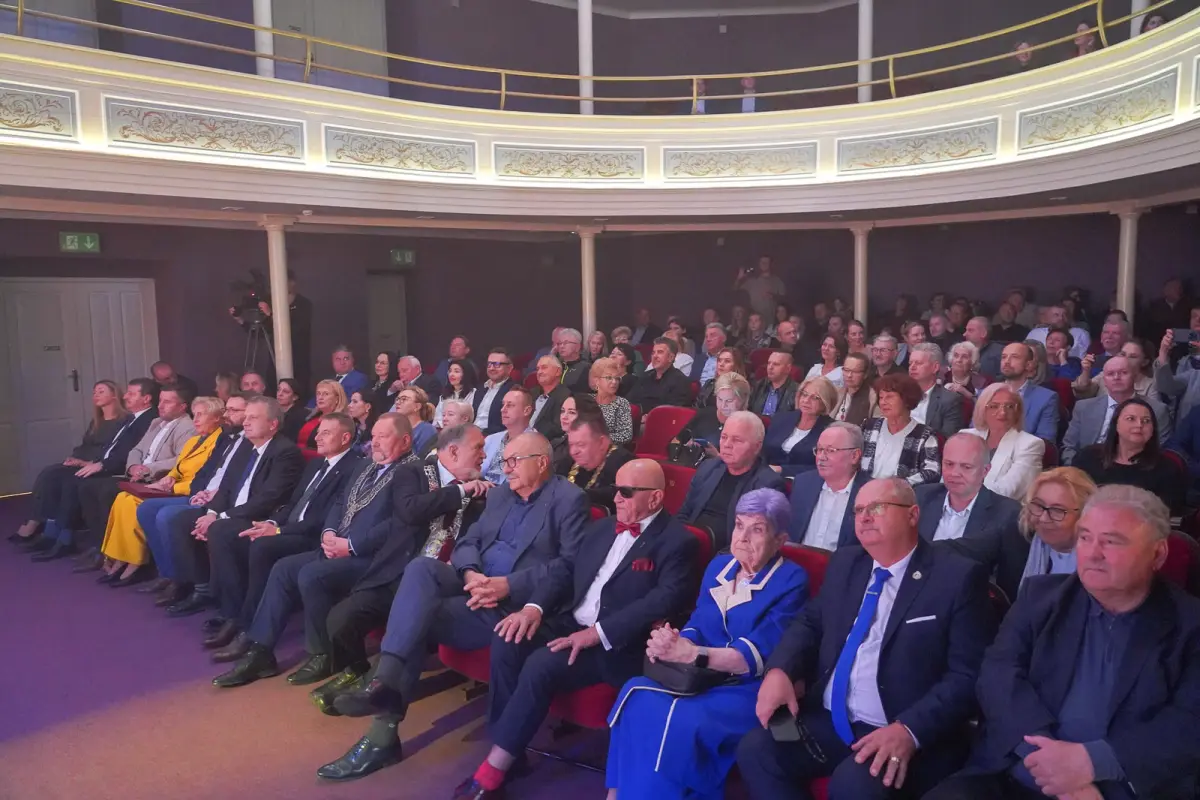 Uroczystość w Teatrze Starym w Bolesławcu