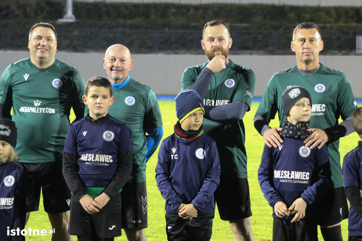 Wyjątkowy wieczór przy Spółdzielczej. Podziękowania, wspomnienia i mecz piłkarskich gwiazd