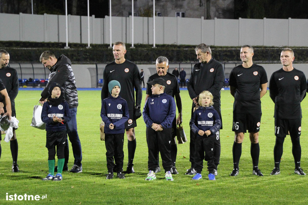 Wyjątkowy wieczór przy Spółdzielczej. Podziękowania, wspomnienia i mecz piłkarskich gwiazd