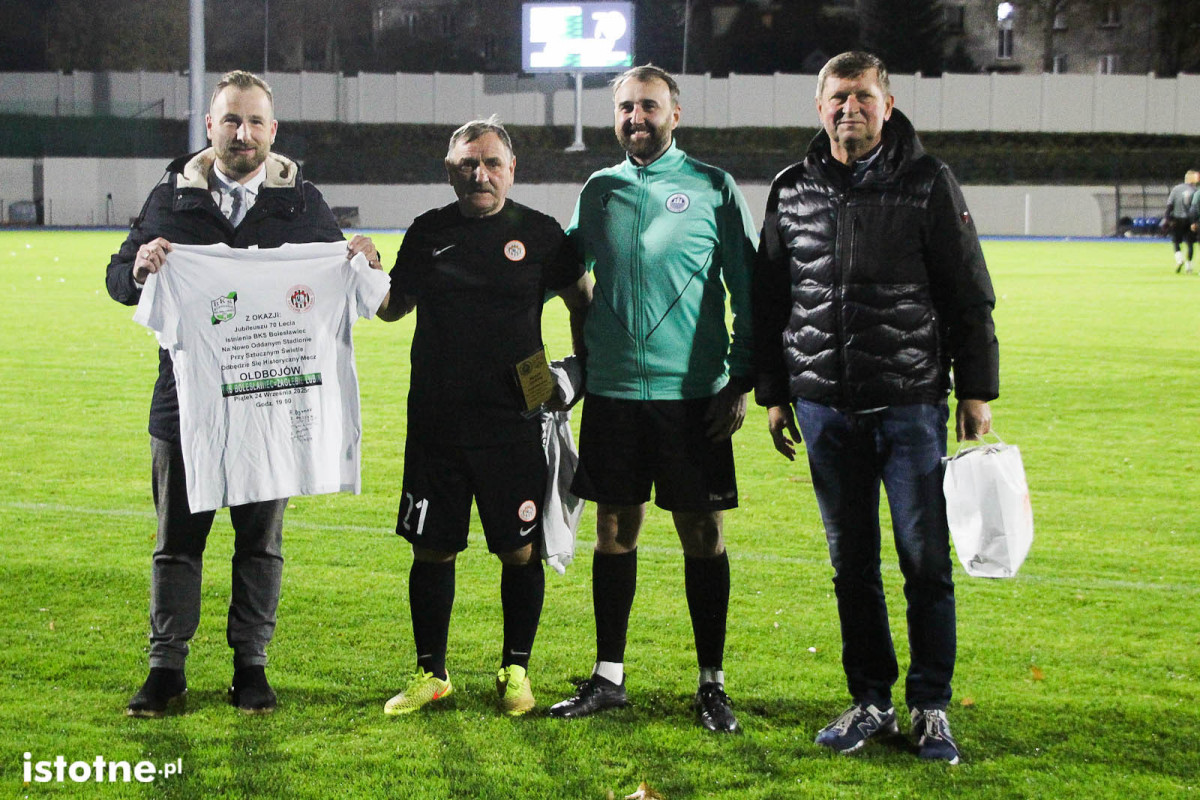 Wyjątkowy wieczór przy Spółdzielczej. Podziękowania, wspomnienia i mecz piłkarskich gwiazd