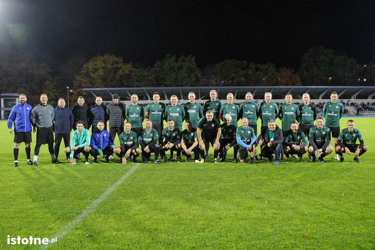 Wyjątkowy wieczór przy Spółdzielczej. Podziękowania, wspomnienia i mecz piłkarskich gwiazd