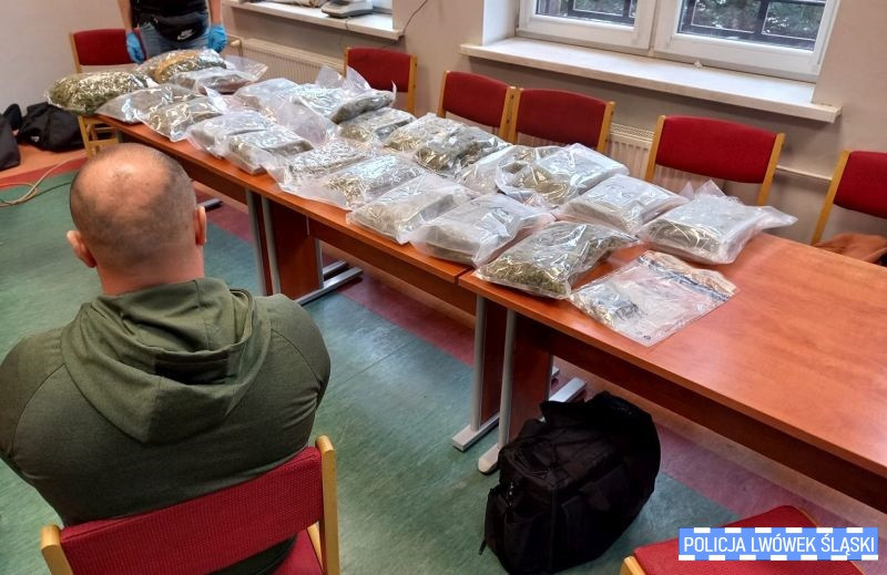 Ponad 2,5 tony marihuany i 400 kg amfetaminy... Rozbite międzynarodowe grupy przestępcze