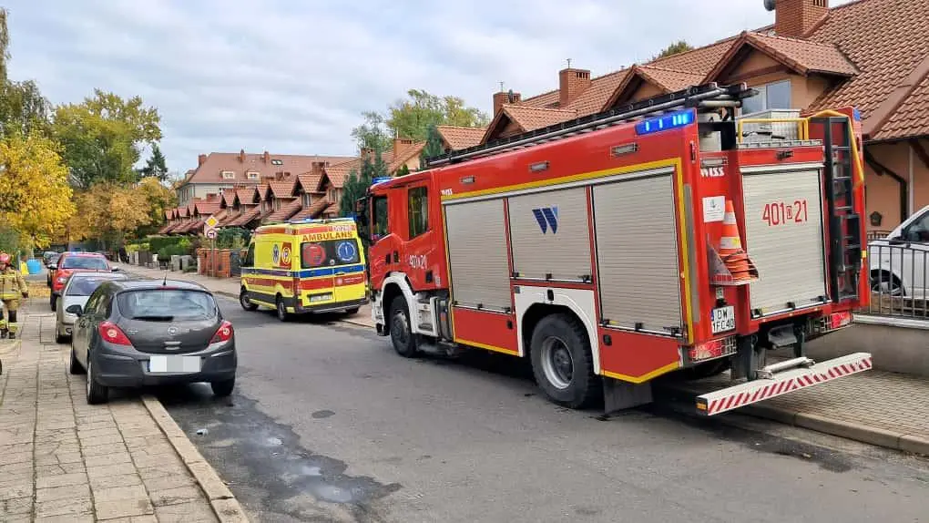 Coraz ciaśniej na drodze koło jednostki