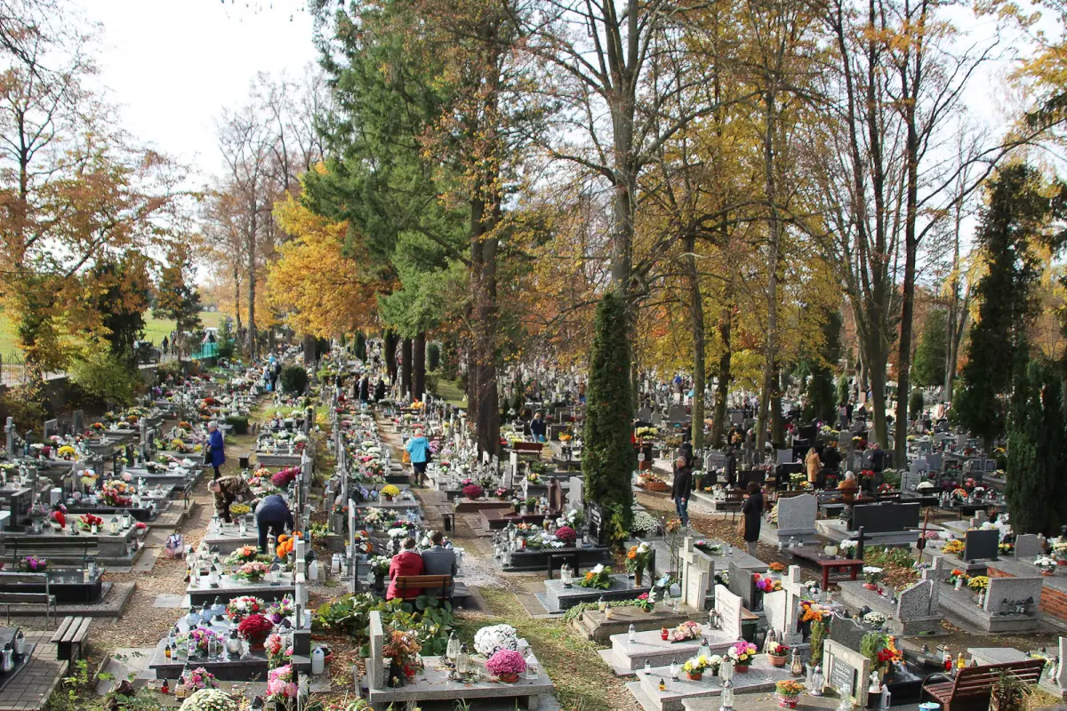 Crowds at the Bolesławiec Cemetery. People Visit Their Loved Ones’ Graves