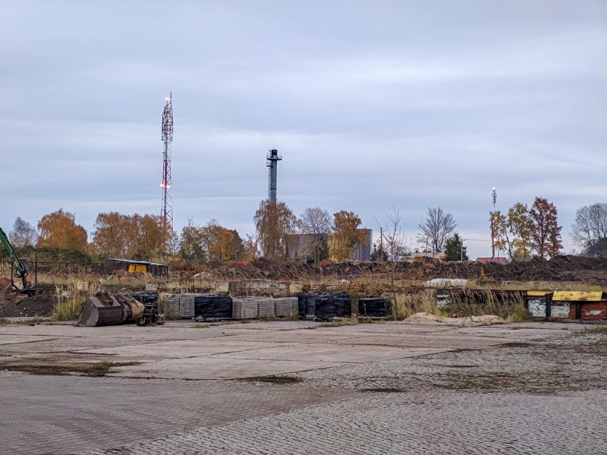 Prace budowlane przy ulicy Staroszkolnej