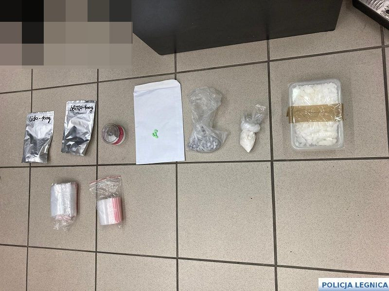 Narkotyki, pieniądze, broń