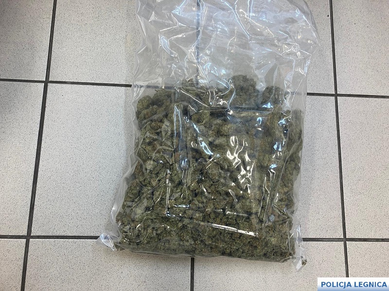 Narkotyki, pieniądze, broń