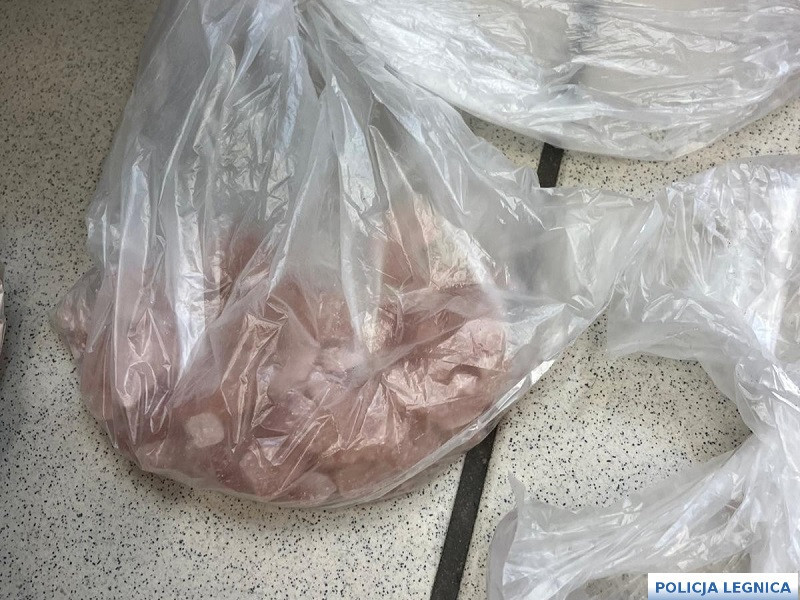 Narkotyki, pieniądze, broń