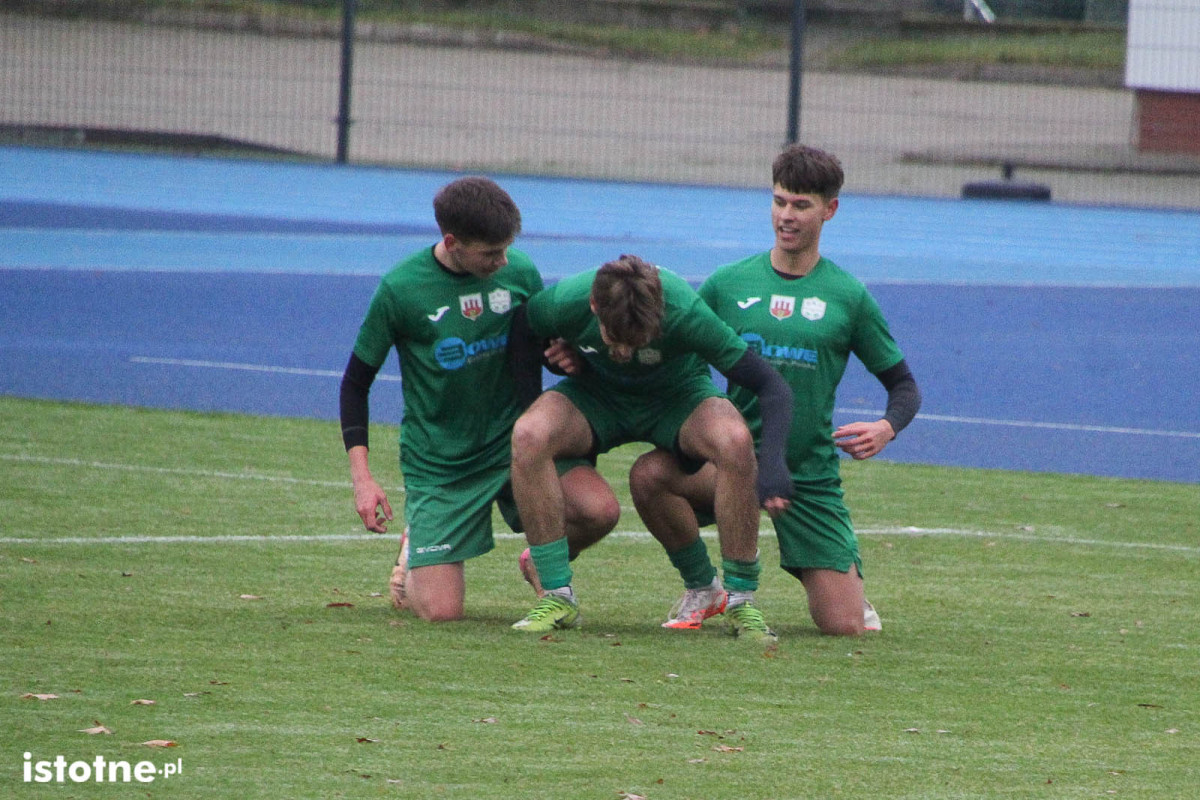 Galeria z meczu Kolonia Bolesławiec - BKS II Bolesławiec - 15 listopada 2025