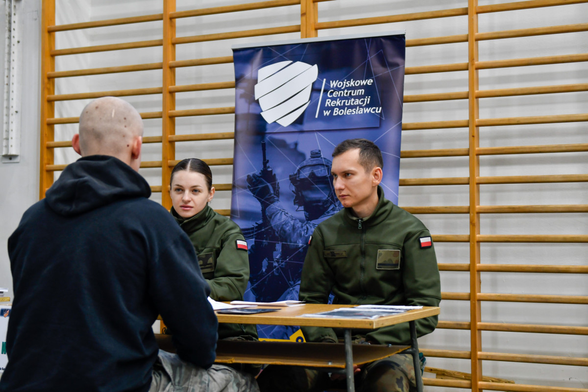 Ochotnicy w 10 Brygadzie Kawalerii Pancernej