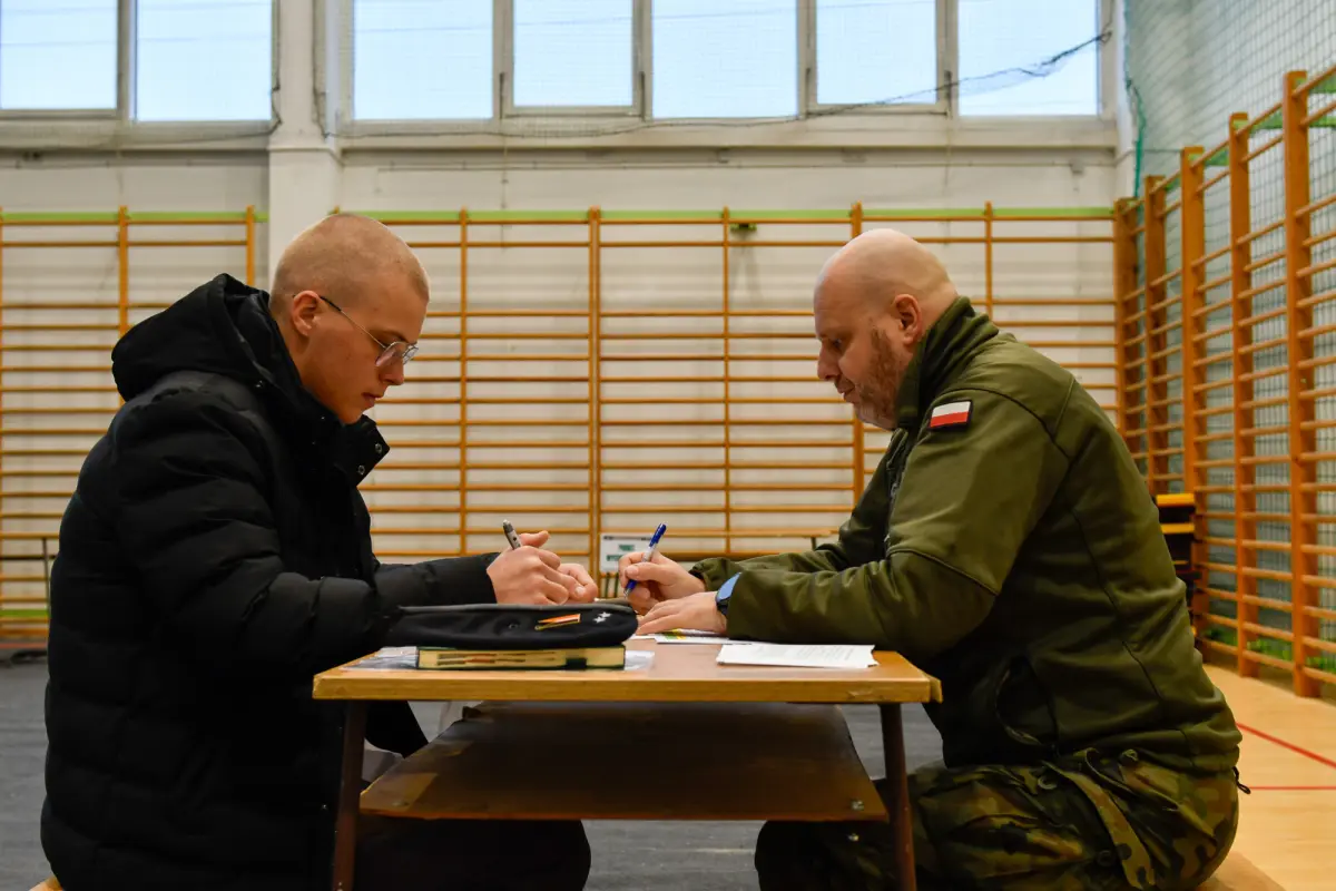 Ochotnicy w 10 Brygadzie Kawalerii Pancernej