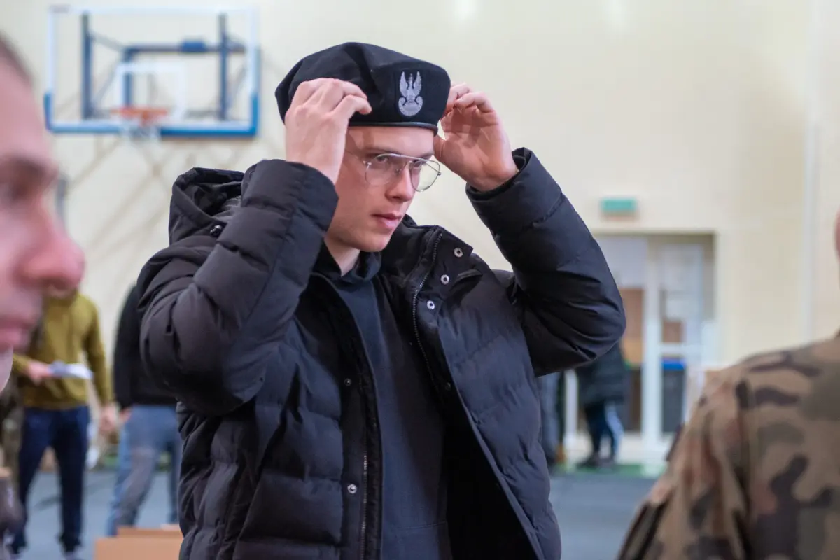 Ochotnicy w 10 Brygadzie Kawalerii Pancernej