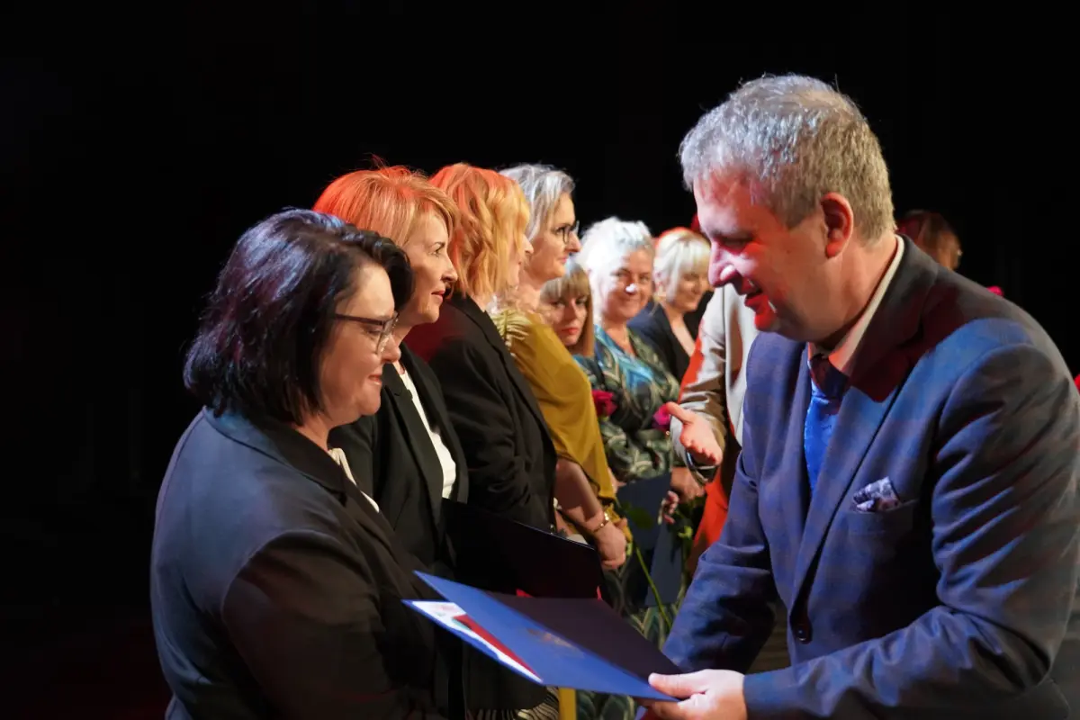 Wzruszające obchody Dnia Pracownika Socjalnego w Bolesławcu