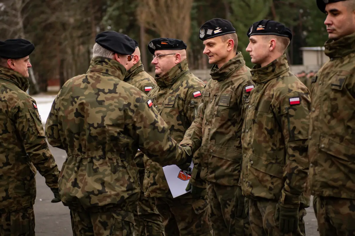 Uroczystość w 10 Brygadzie Kawalerii Pancernej w Świętoszowie