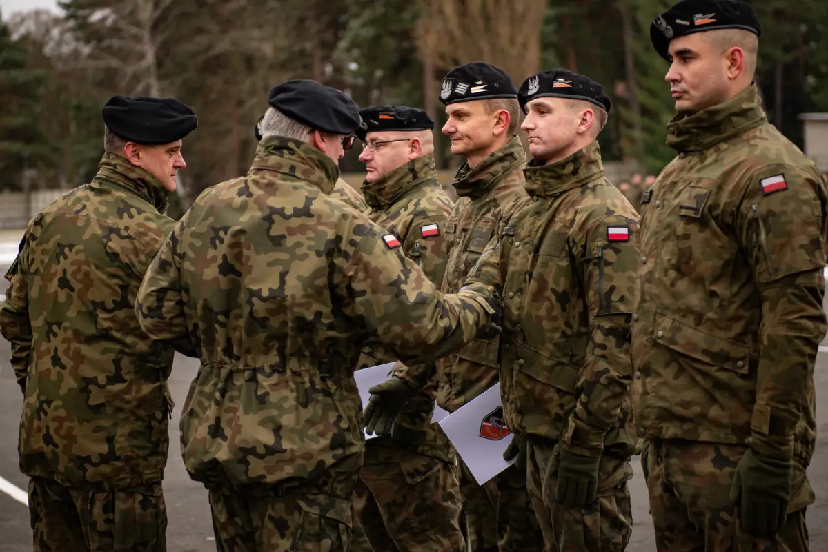 Uroczystość w 10 Brygadzie Kawalerii Pancernej w Świętoszowie