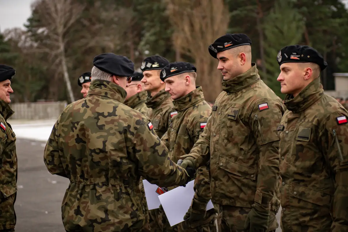 Uroczystość w 10 Brygadzie Kawalerii Pancernej w Świętoszowie