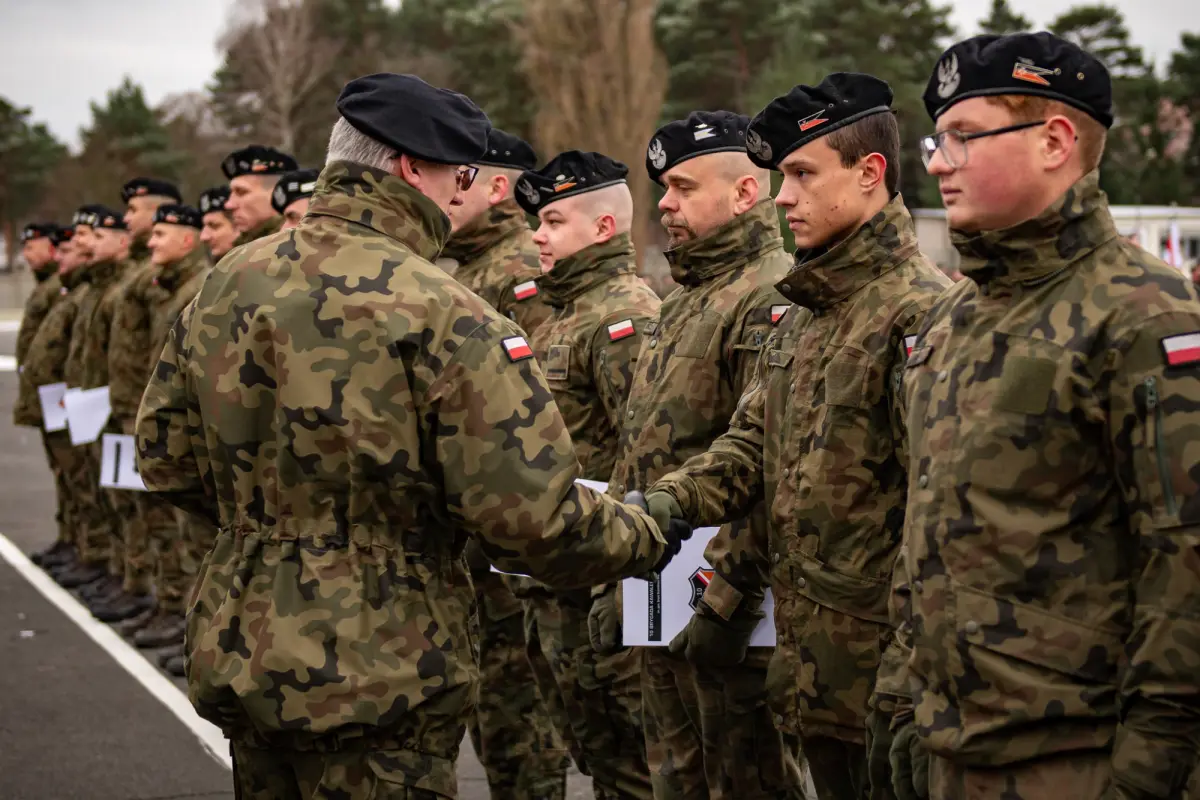 Uroczystość w 10 Brygadzie Kawalerii Pancernej w Świętoszowie