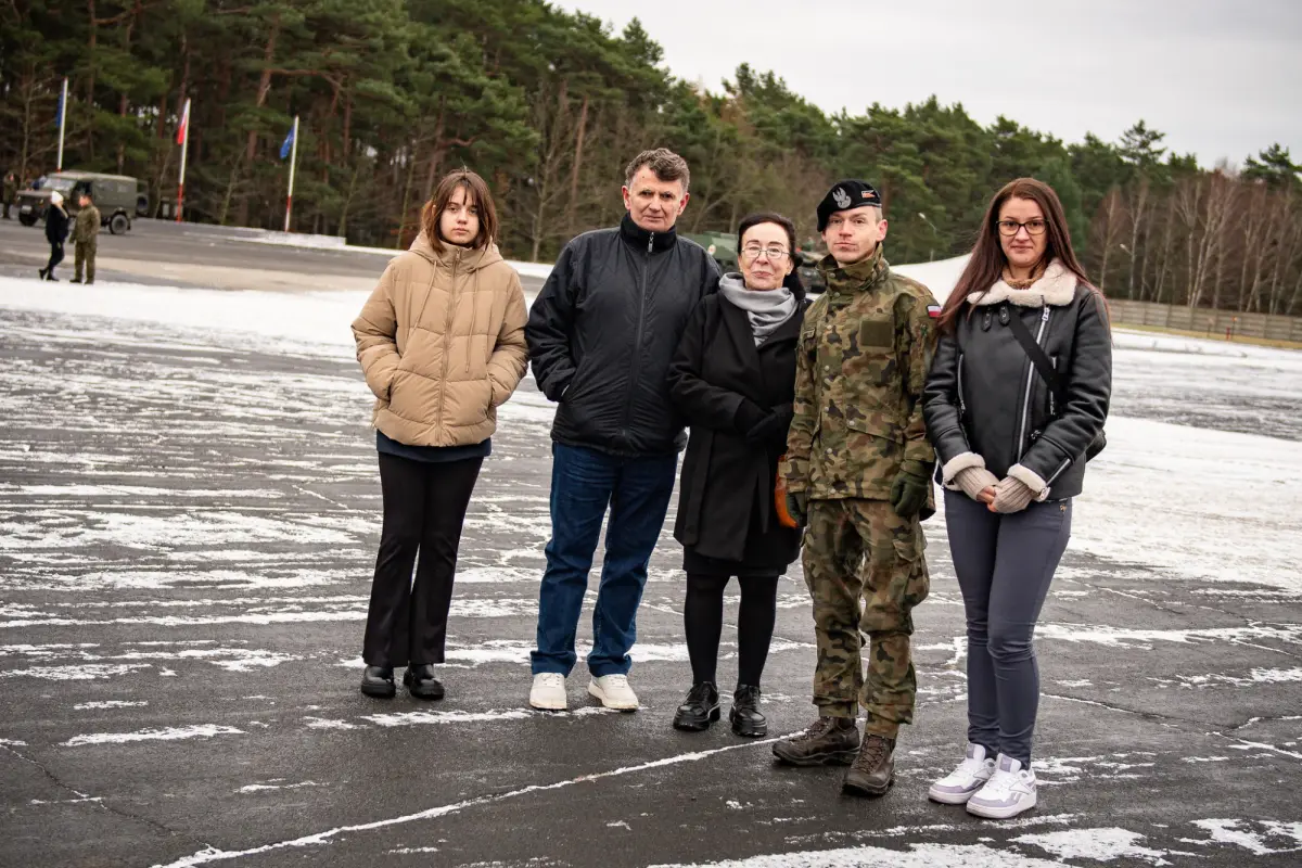 Uroczystość w 10 Brygadzie Kawalerii Pancernej w Świętoszowie
