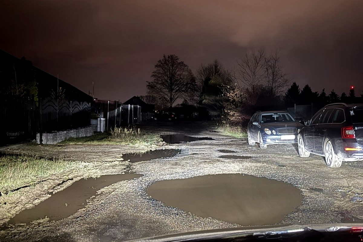 Droga na nowym osiedlu w Rakowicach