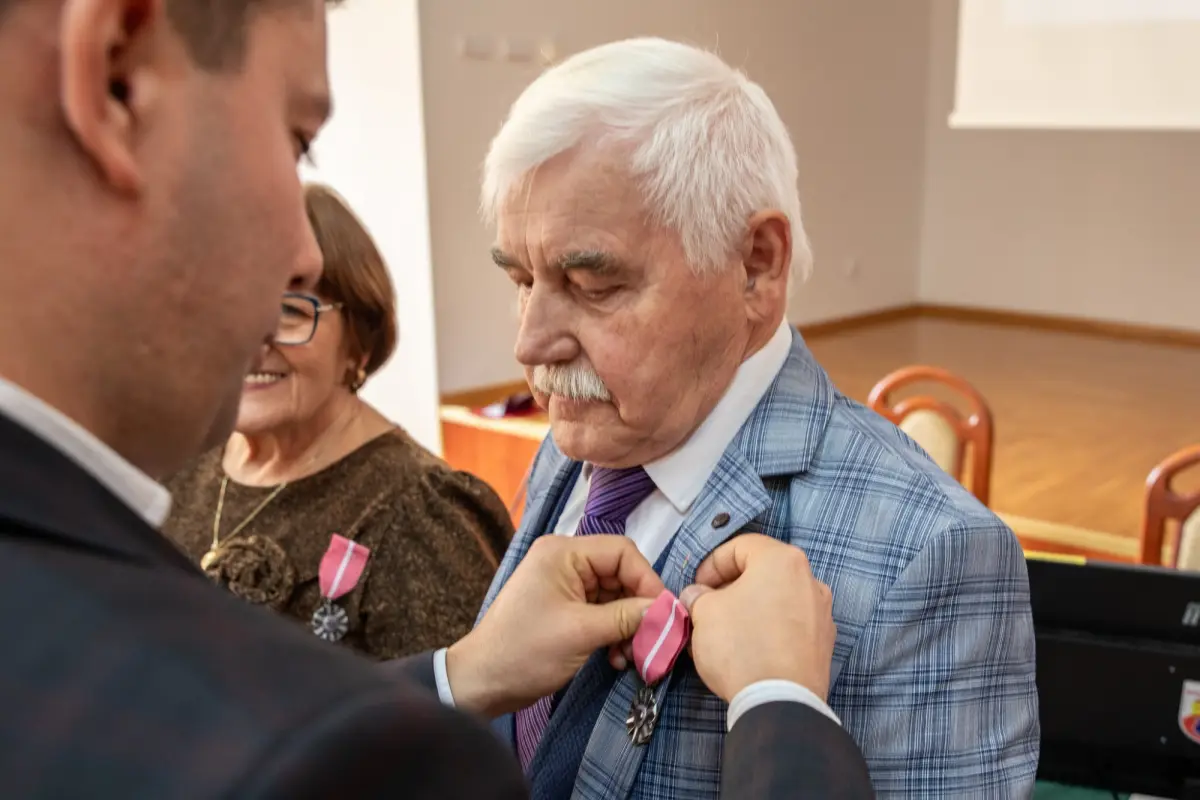 Uroczystość wręczenia medali