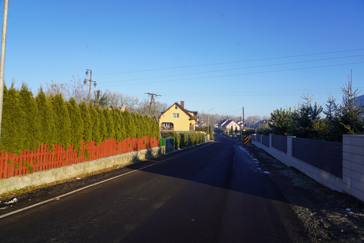 Przebudowa drogi w Nowogrodźcu zakończona
