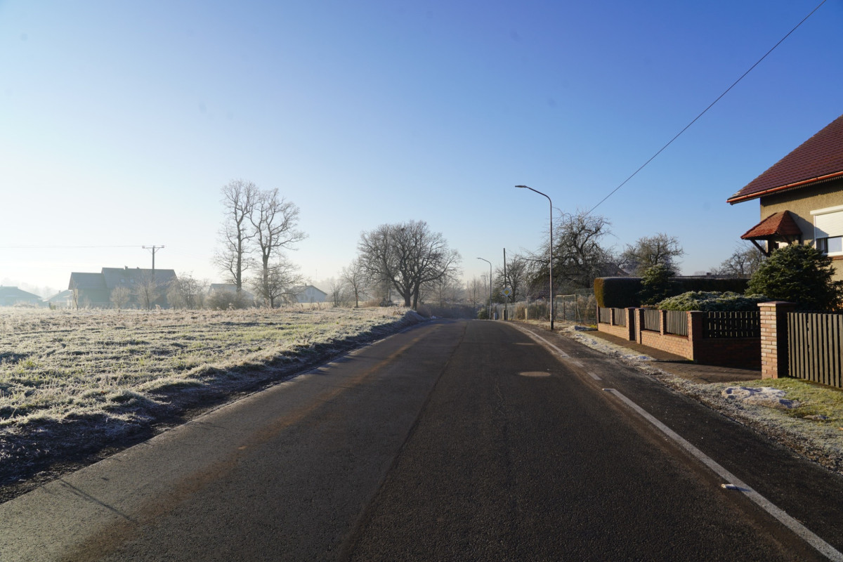 Przebudowa drogi w Nowogrodźcu zakończona