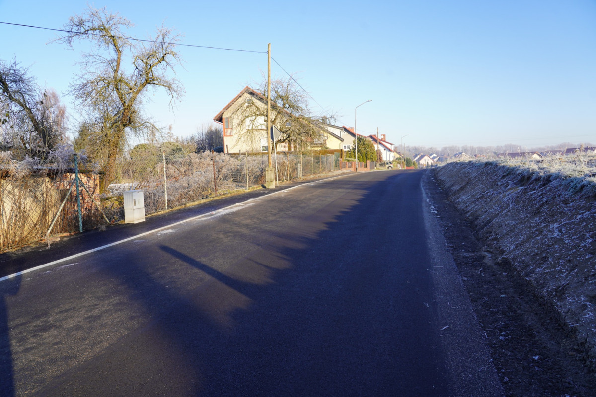 Przebudowa drogi w Nowogrodźcu zakończona