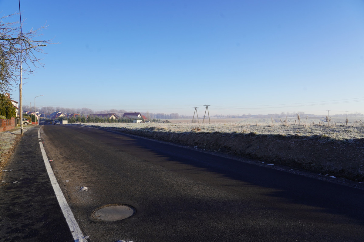 Przebudowa drogi w Nowogrodźcu zakończona