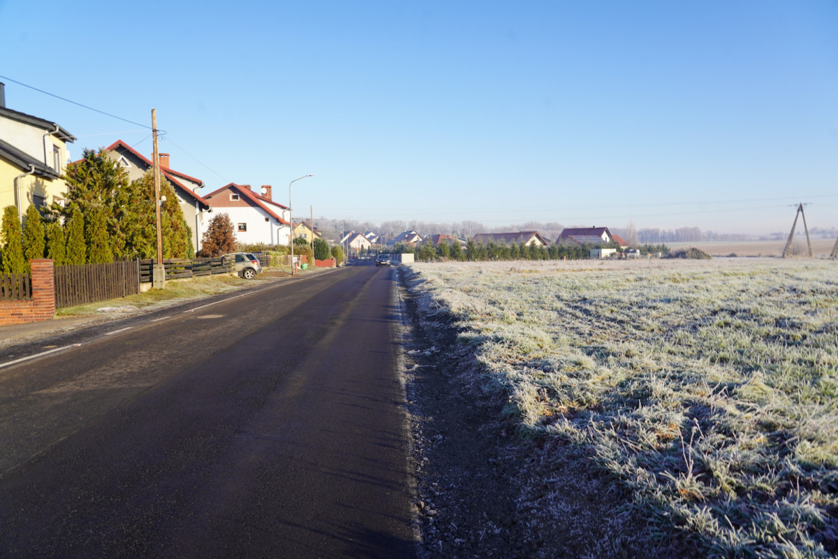 Przebudowa drogi w Nowogrodźcu zakończona