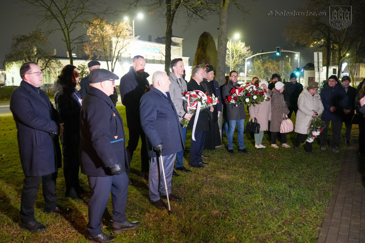 Uroczystość na pl. Wolności