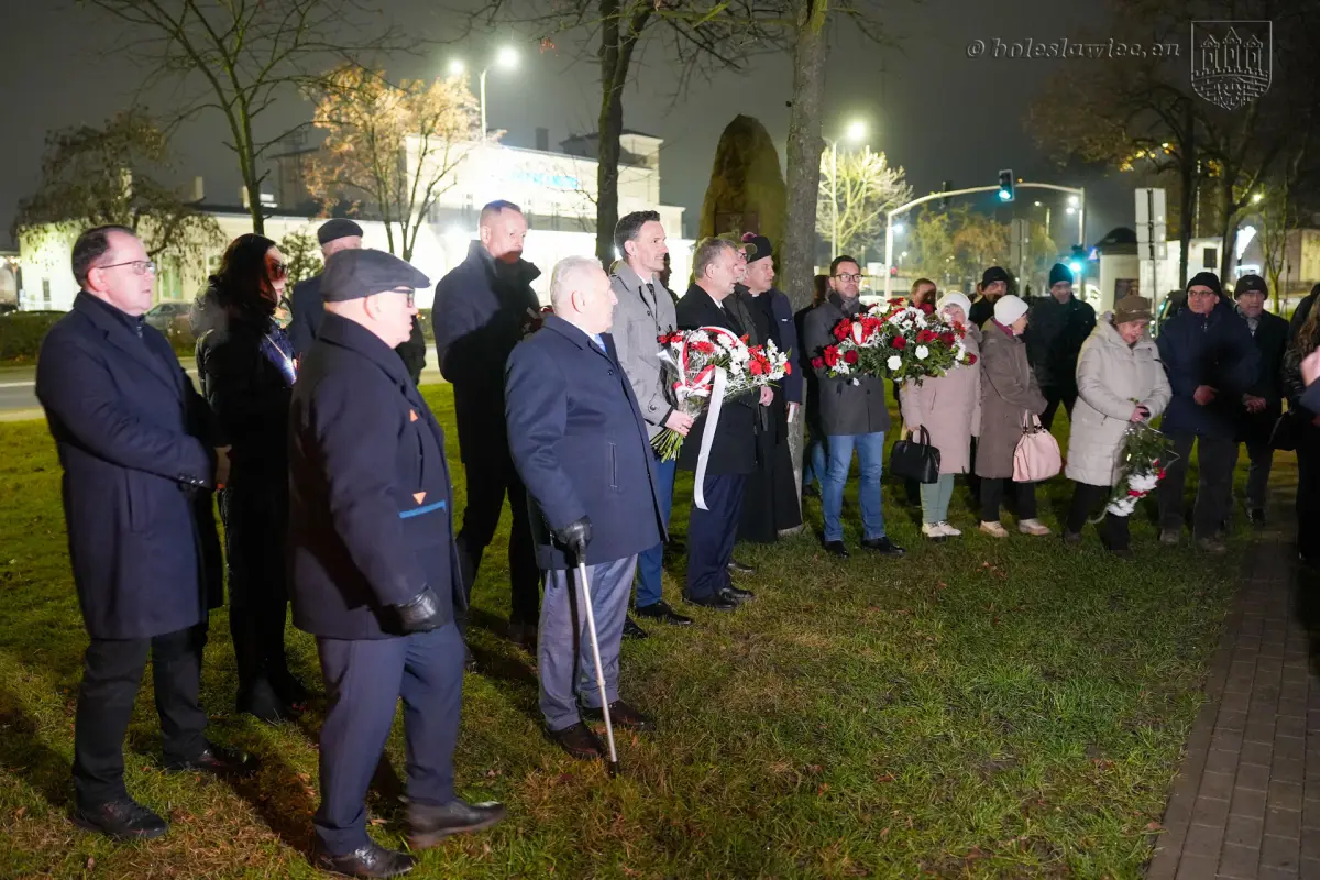 Uroczystość na pl. Wolności