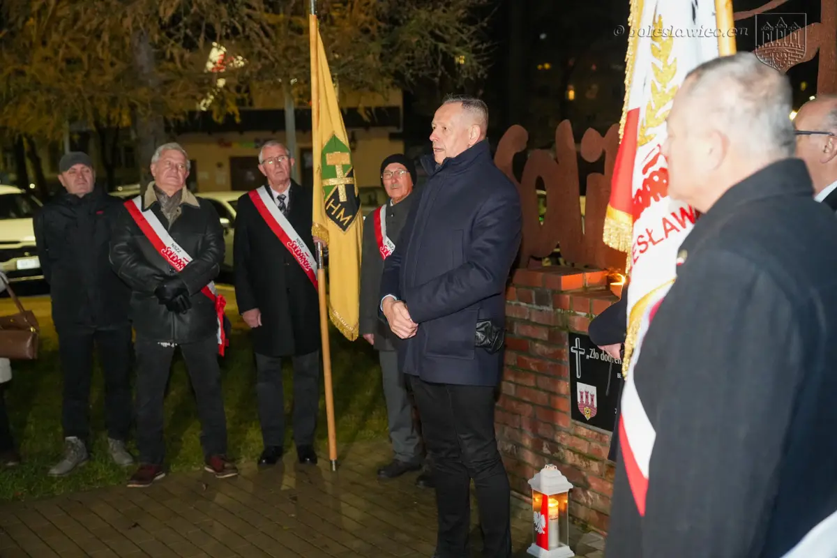 Uroczystość na pl. Wolności