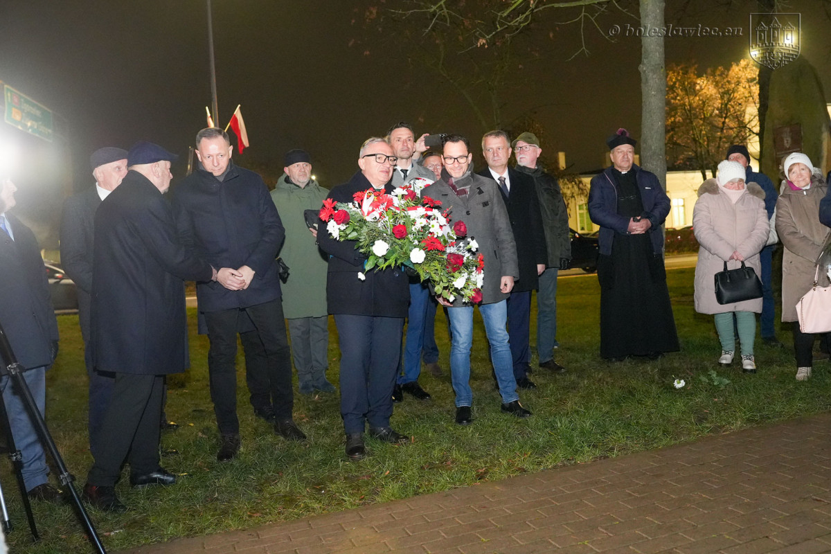 Uroczystość na pl. Wolności